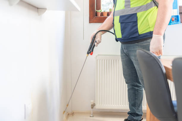 Best Cockroach Control Services  in New Hampton, IA